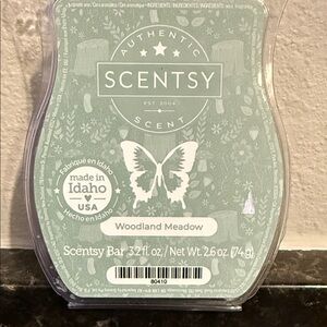 Scentsy Woodland Meadow Scent Bar - Soft Green
